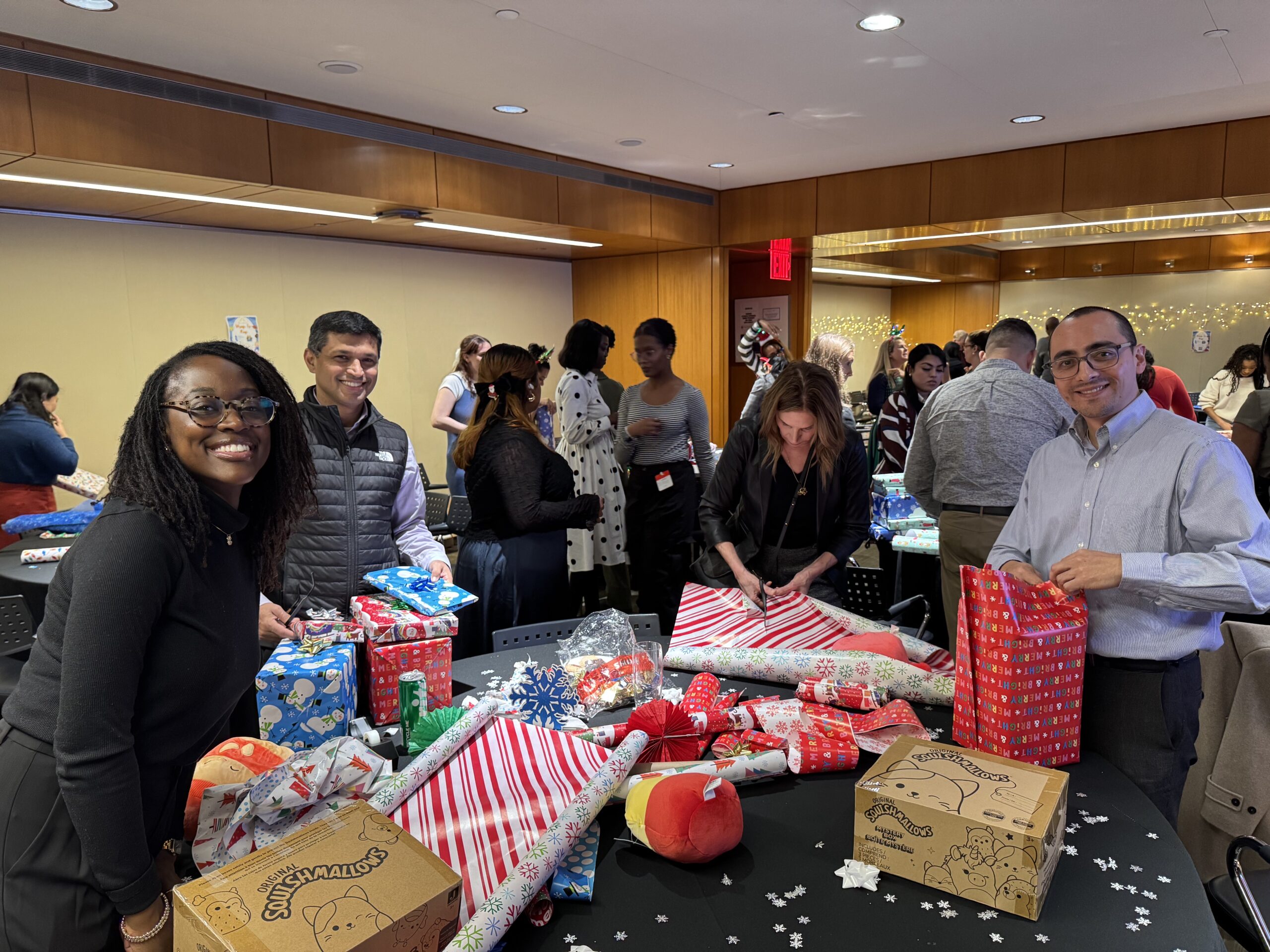 Volunteers at our 2024 Wrap to Rap Event, hosted by UBS 